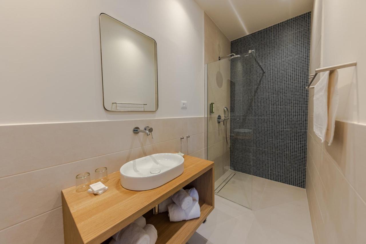 The Olive Poolhouse Apartment สปลิท ภายนอก รูปภาพ
