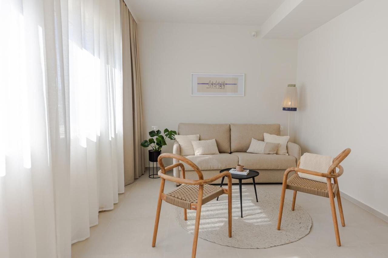 The Olive Poolhouse Apartment สปลิท ภายนอก รูปภาพ