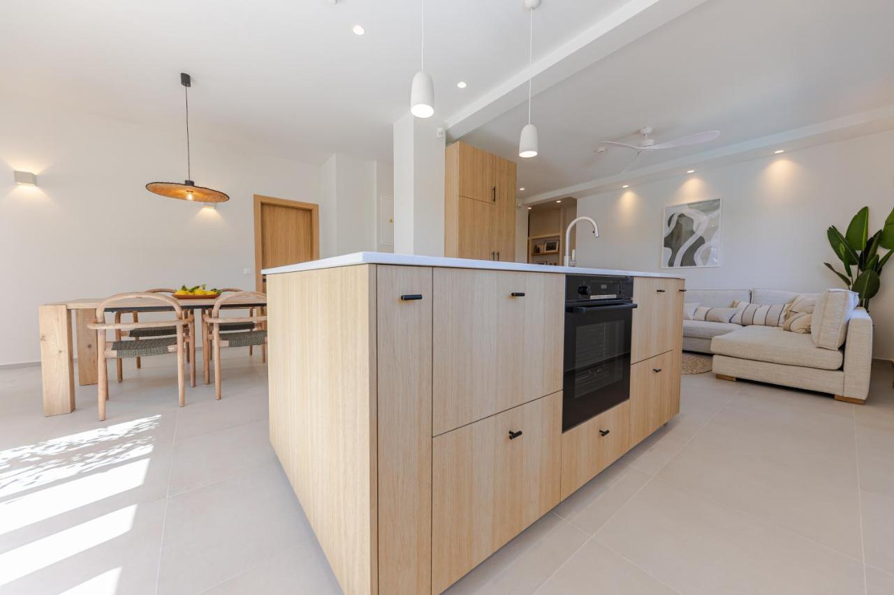 The Olive Poolhouse Apartment สปลิท ภายนอก รูปภาพ