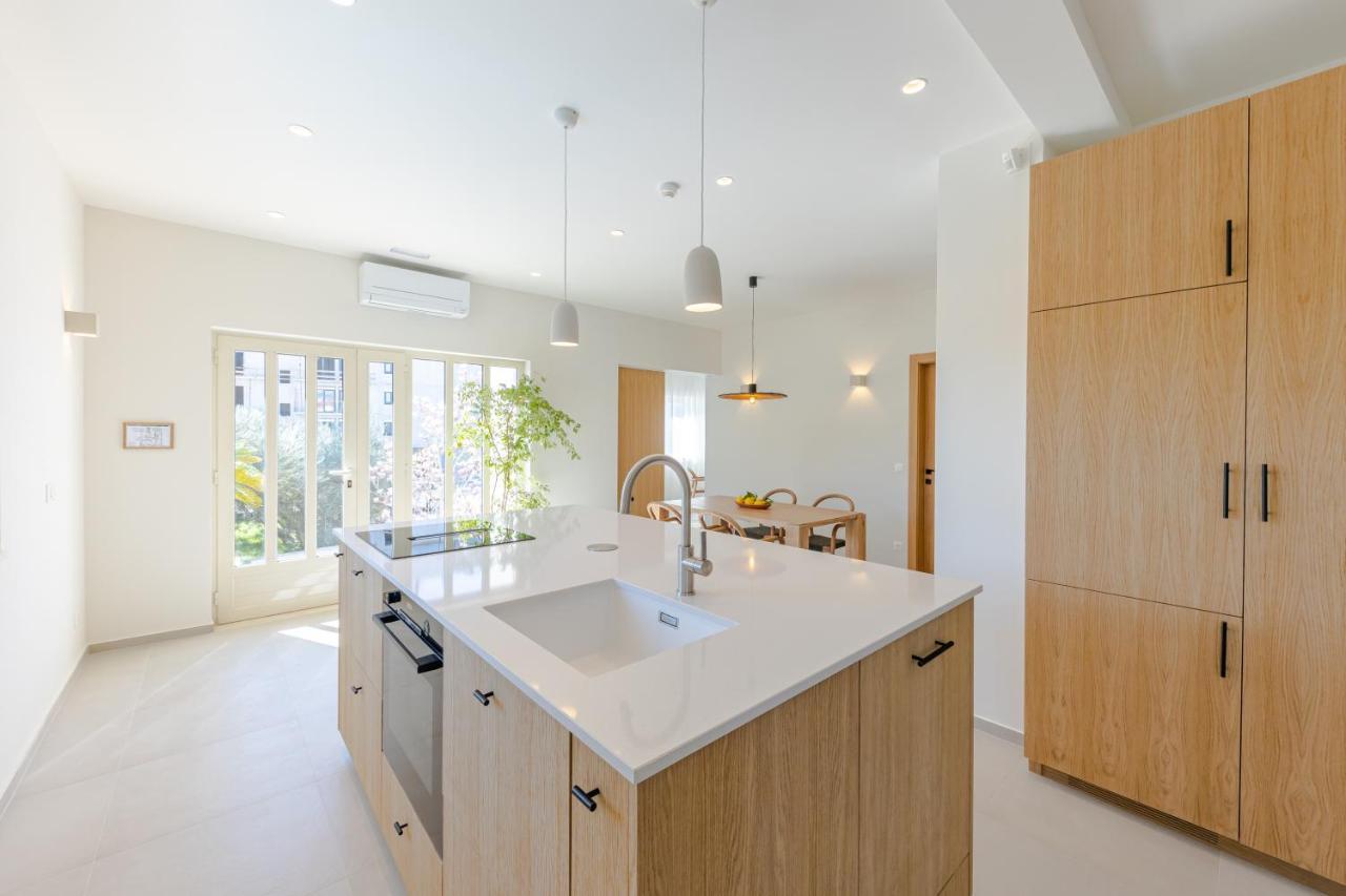 The Olive Poolhouse Apartment สปลิท ภายนอก รูปภาพ